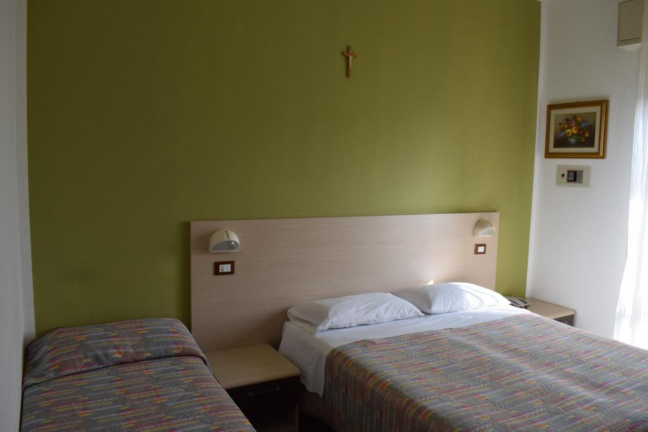 Hotel Gattuccio Cesenatico Εξωτερικό φωτογραφία