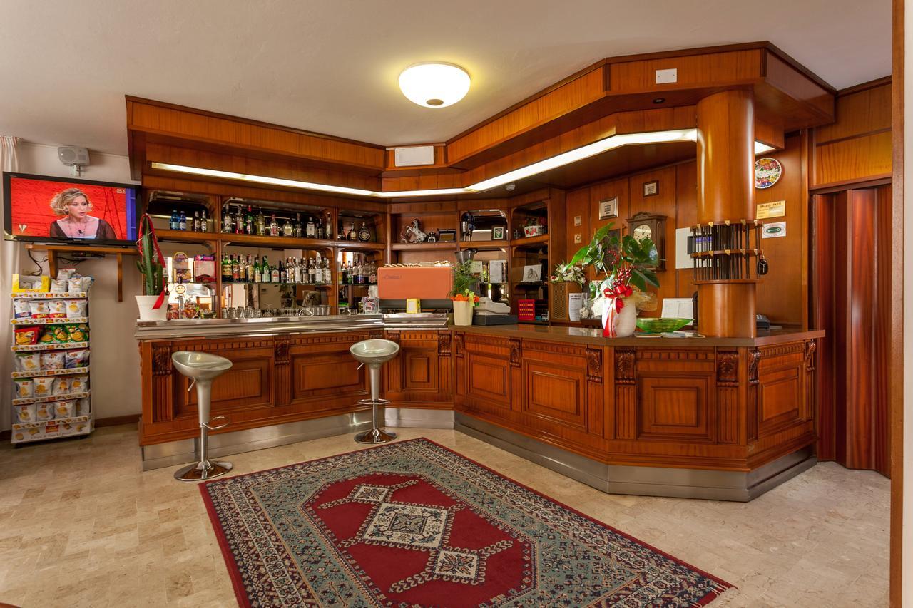 Hotel Gattuccio Cesenatico Εξωτερικό φωτογραφία