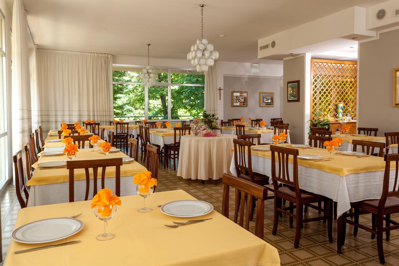 Hotel Gattuccio Cesenatico Εξωτερικό φωτογραφία